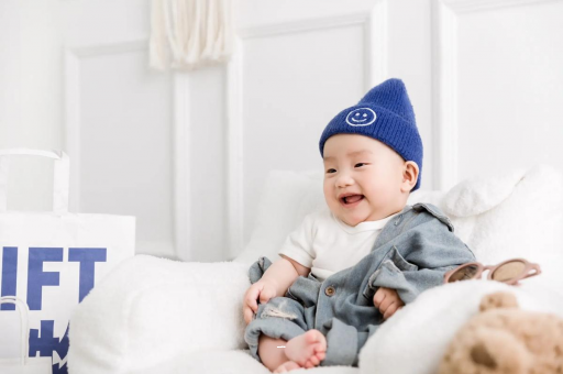 鸡西宝宝眼睛红红的 鸡西宝宝眼睛红红的